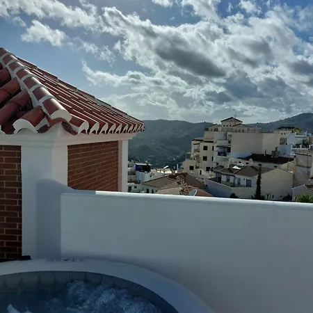Apartment Atico El Paraiso *